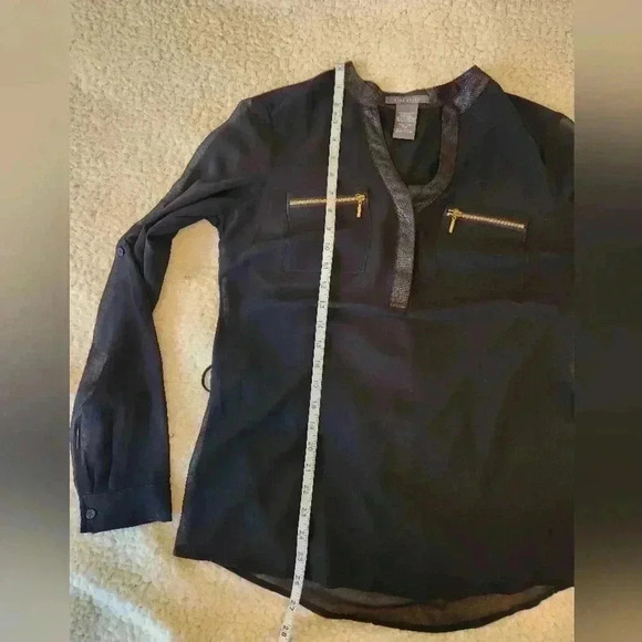 Suzy Shier Black V-Neck Long Sleeve Blouse, size small - Picture 8 of 11